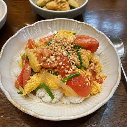 10分トマトスクランブルエッグ丼