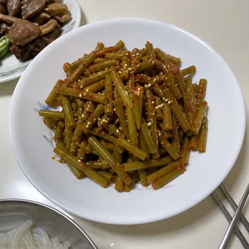失敗なし！超簡単10分で作るサツマイモの茎キムチ