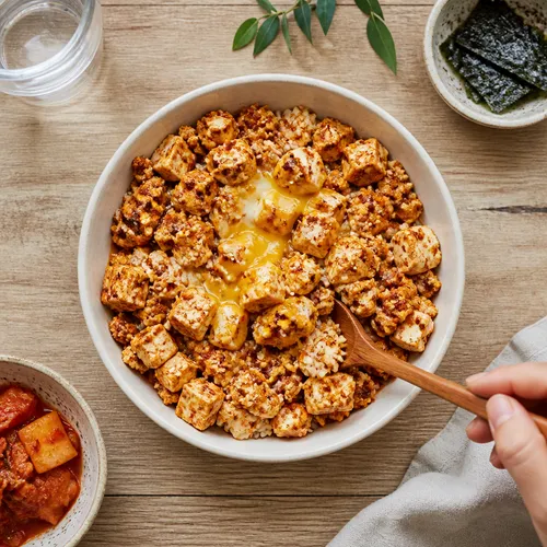 電子レンジで作る豆腐と卵のっけご飯