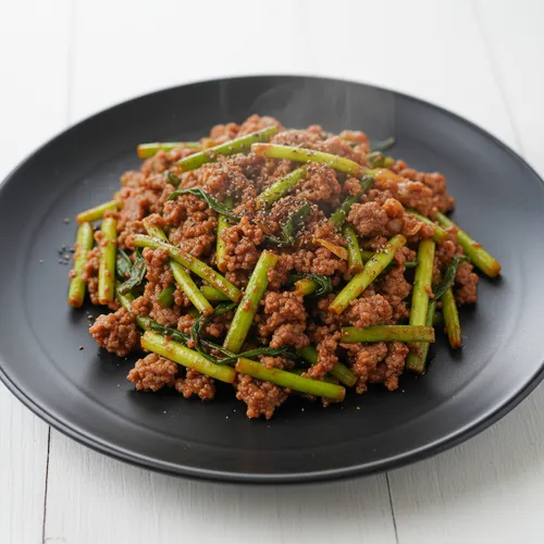 マヌルジョン（にんにくの芽）と牛肉の炒め物