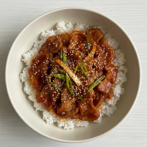 コチュジャン豚バラ肉のっけご飯