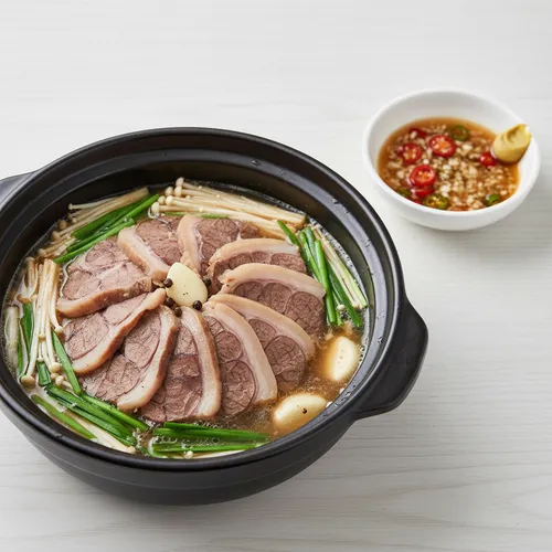 アロンサテのスユク（肉の煮込み）鍋