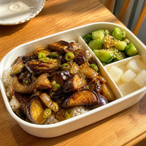 ナスの天ぷら丼ときゅうりのタンタンイ弁当