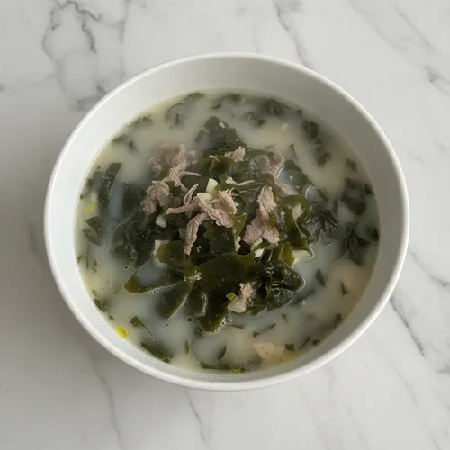 わかめスープ