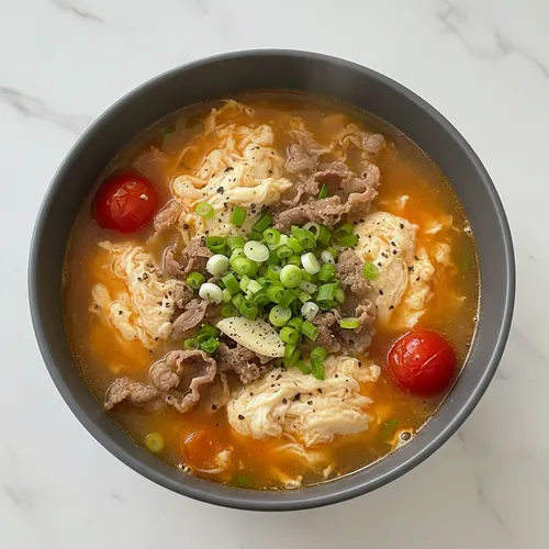 牛バラ薄切り肉とミニトマトの卵スープ