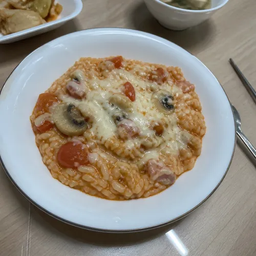 トマトピザチーズリゾット