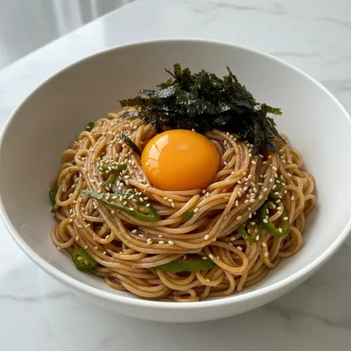甘じょっぱい思い出の醤油ビビン麺