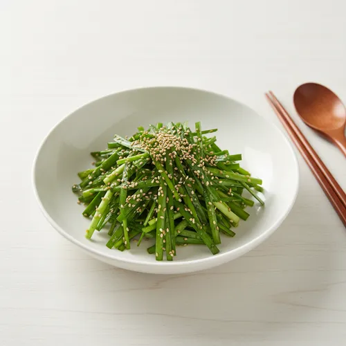 旬のニラのナムル