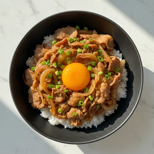 ブタ丼(豚肉の甘辛丼)
