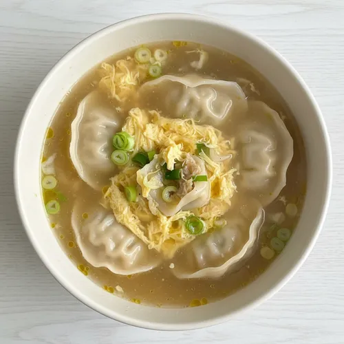 ケランマンドゥク(卵入りマンドゥスープ)