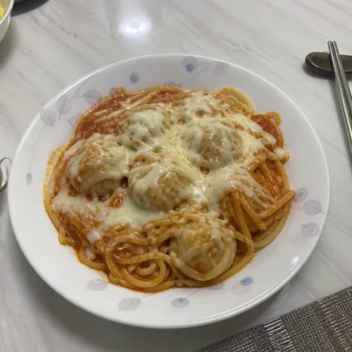 電子レンジで作る超簡単マンドゥスパゲッティ