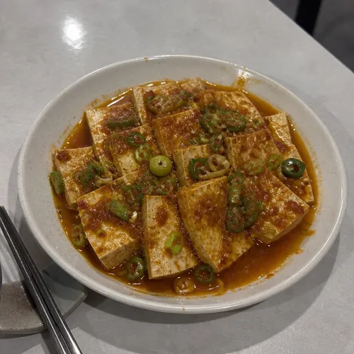 トゥブジョリム（豆腐の煮込み）