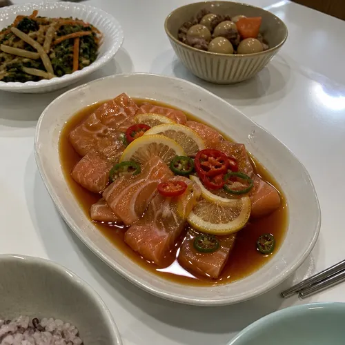 レモンサーモン醤油漬け