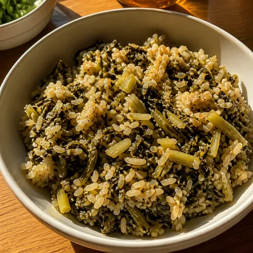 炊飯器で作る干し大根の葉の釜飯