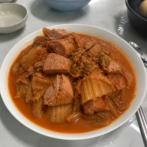 ラーメン級超簡単スパムキムチチム