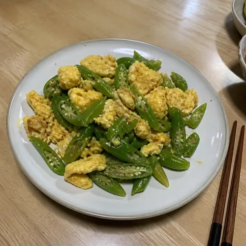 ししとうと卵の炒め物
