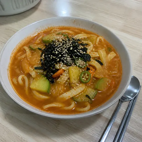 7坪ワンルームでカルグクス麺を打って作るチャンカルグクス