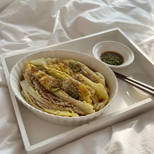 カン・ミンギョンの牛バラ薄切り肉とミニ白菜の蒸し物