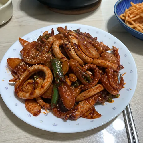 오징어볶음