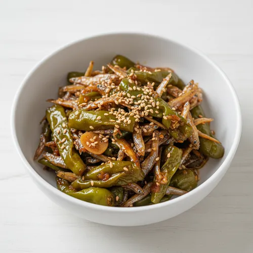ししとうと煮干しの炒め物