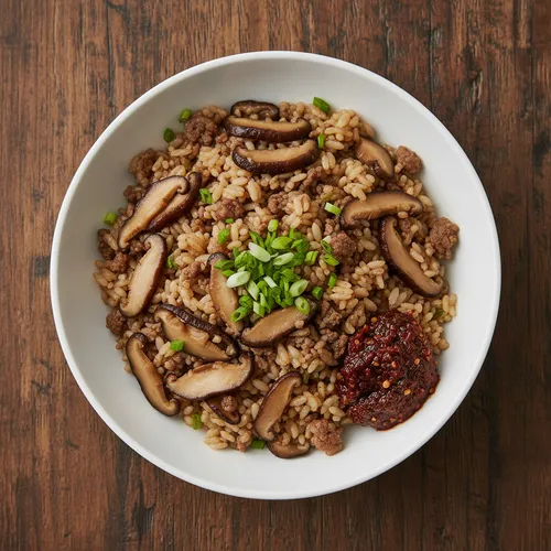 炊飯器で作る牛肉としいたけの混ぜご飯