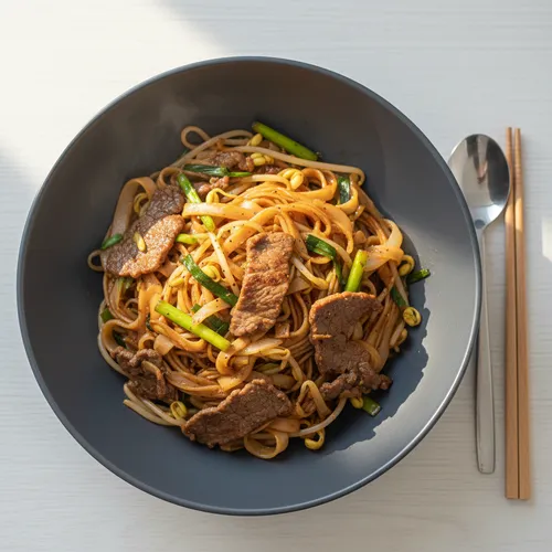 牛肉炒めライスヌードル