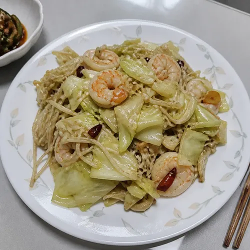 イ・シヨンのキャベツパスタ