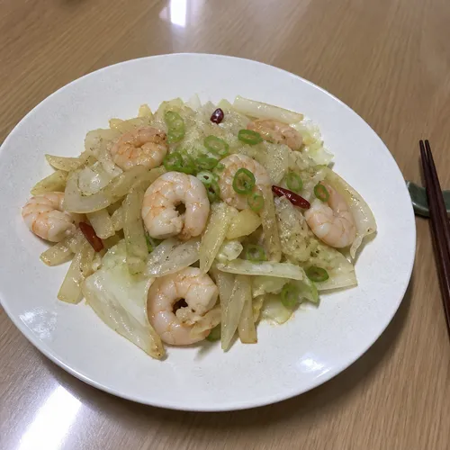 エビとキャベツの炒め物