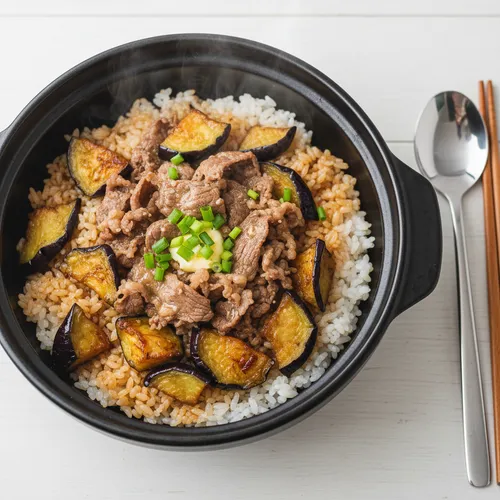 牛肉とナスの石釜ご飯