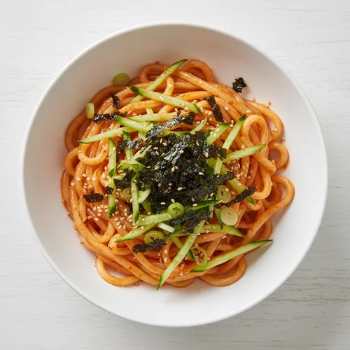 食欲をそそる甘辛ビビンカルグクス