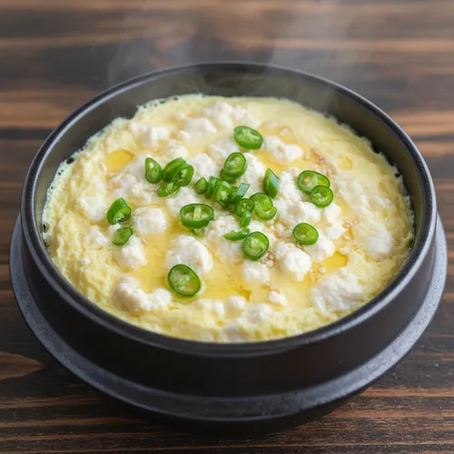 ヘジャン・スンドゥブ・ケランチム（韓国風豆腐と卵の蒸し物）