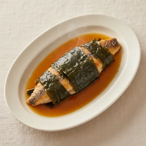 コンブで包んだイシモチの蒸し焼き