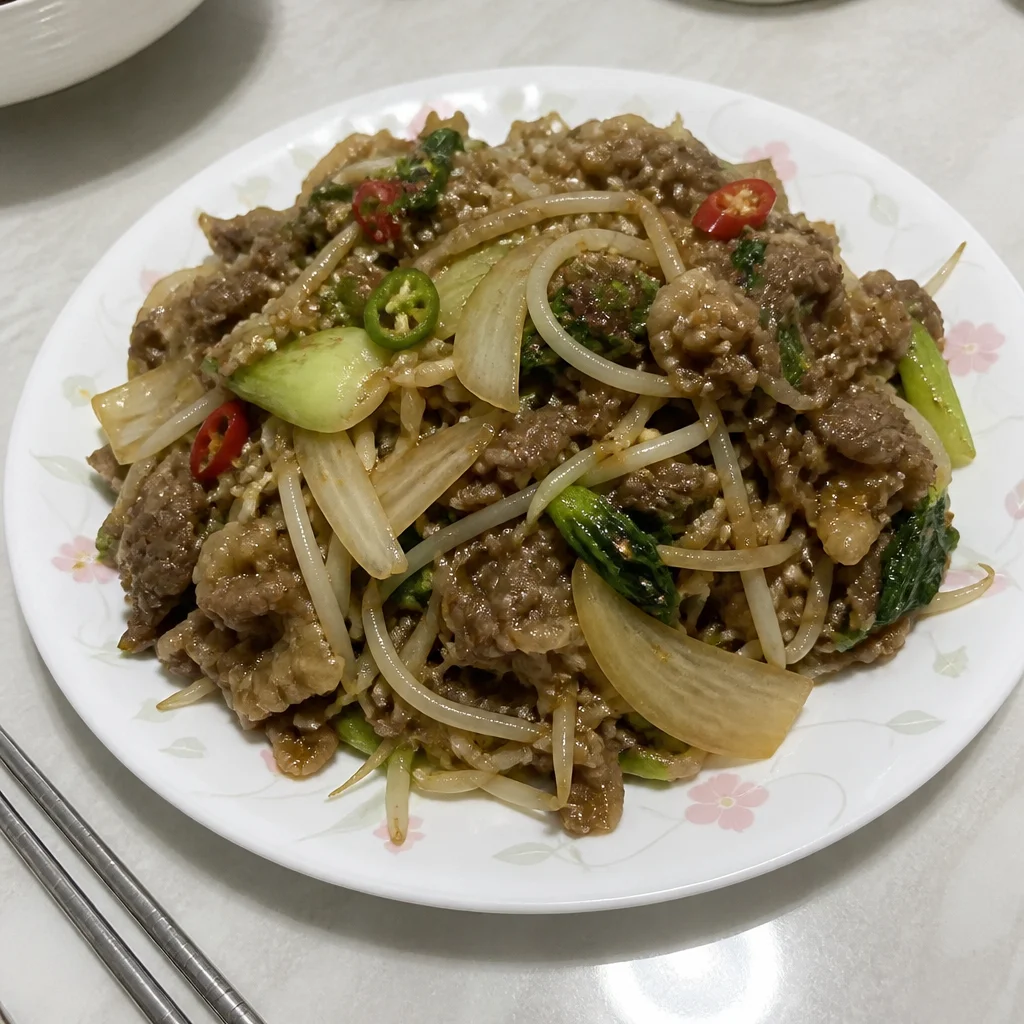 牛バラ薄切り肉ともやしの炒め物