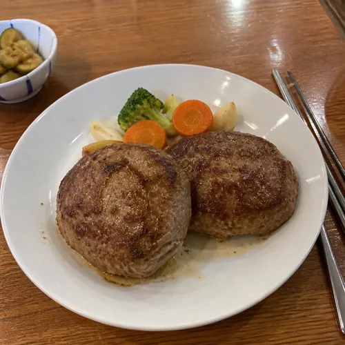 ワンパンハンバーグステーキ