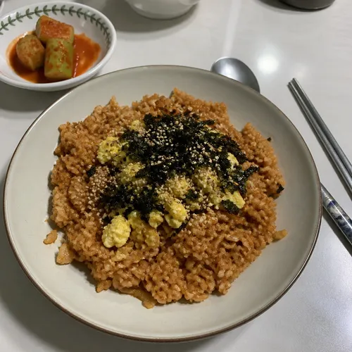 電子レンジで作るツナキムチチャーハン