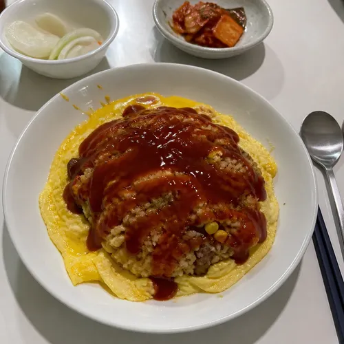 ワンパンオムライス