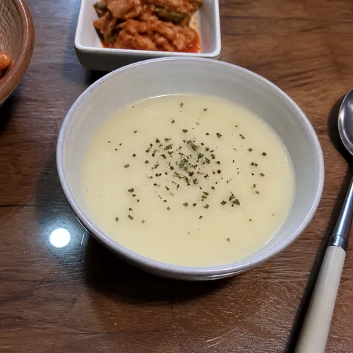 ほっこり食べ応え満点のじゃがいもスープ