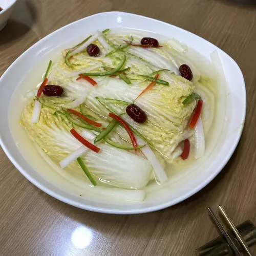 韓定食スタイルの白キムチ