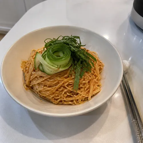 コチュジャンなしで作る高タンパクビビン麺