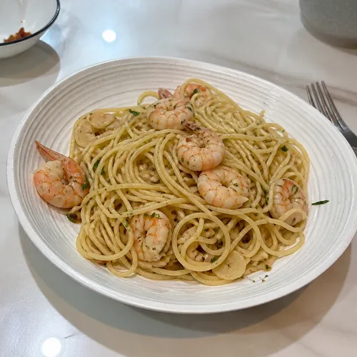 エビのオイルパスタ