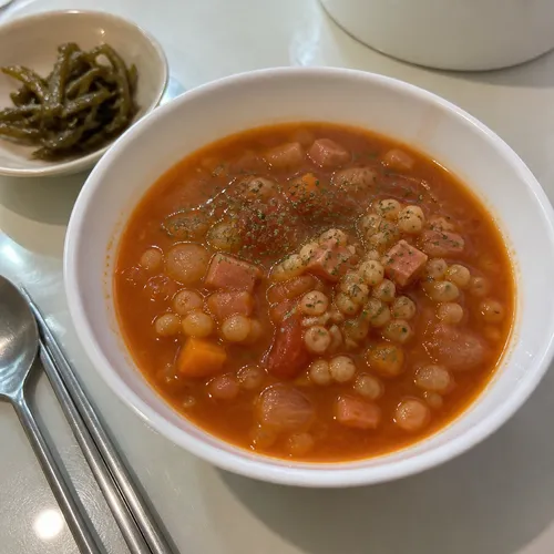 押し麦のトマトスープ