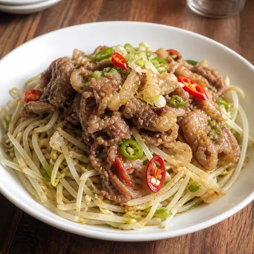 牛バラ薄切り肉ともやしの炒め物